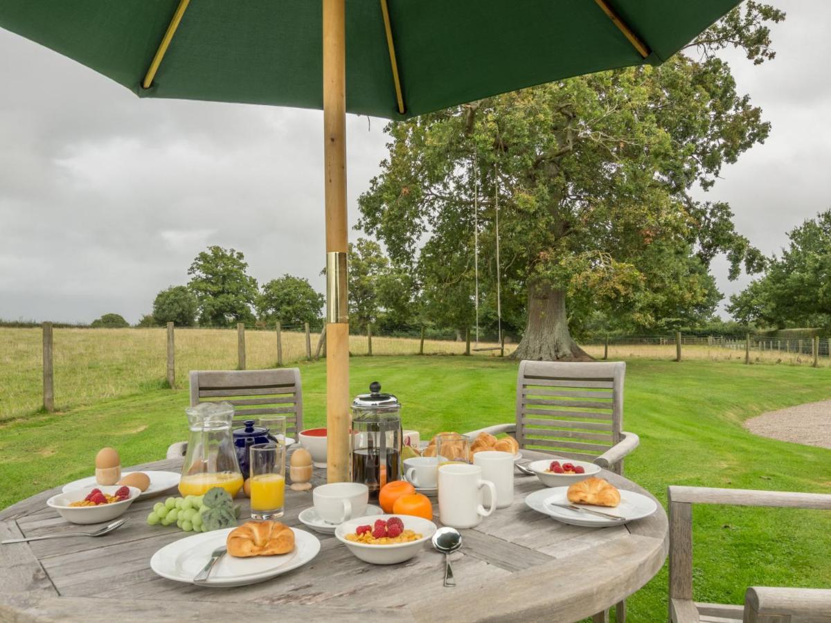 Bearwood Cottage Pembridge Esterno foto